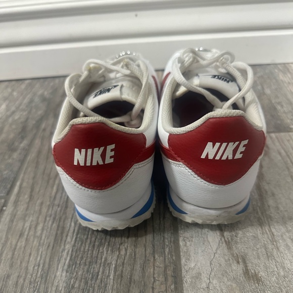 Nike Cortez big kids size 6.5 - Picture 4 of 7